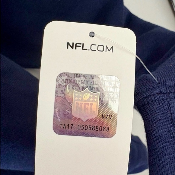 NWT DENVER BRONCOS NFL CREWNECK SWEATSHIRT - Picture 5 of 5